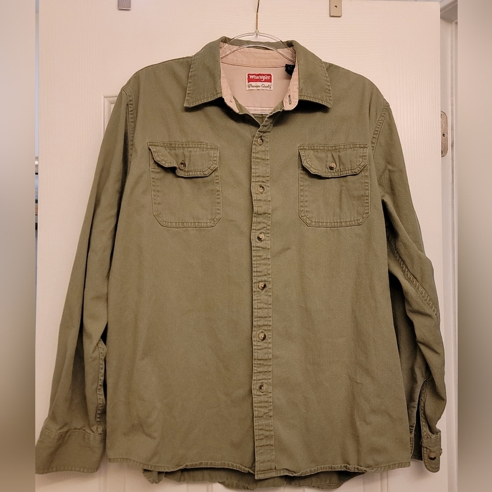 Wrangler Men's Olive Green Shirt